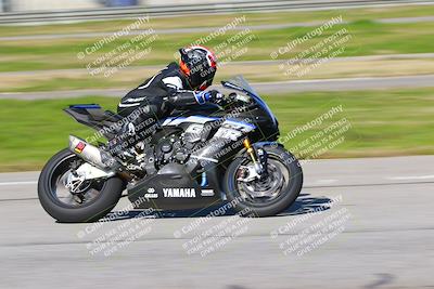 media/Jan-20-2023-Fastrack Riders (Fri) [[f2ad32aba3]]/Private/session 4 turn 6/